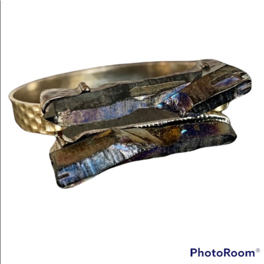 STONE BRACELET
